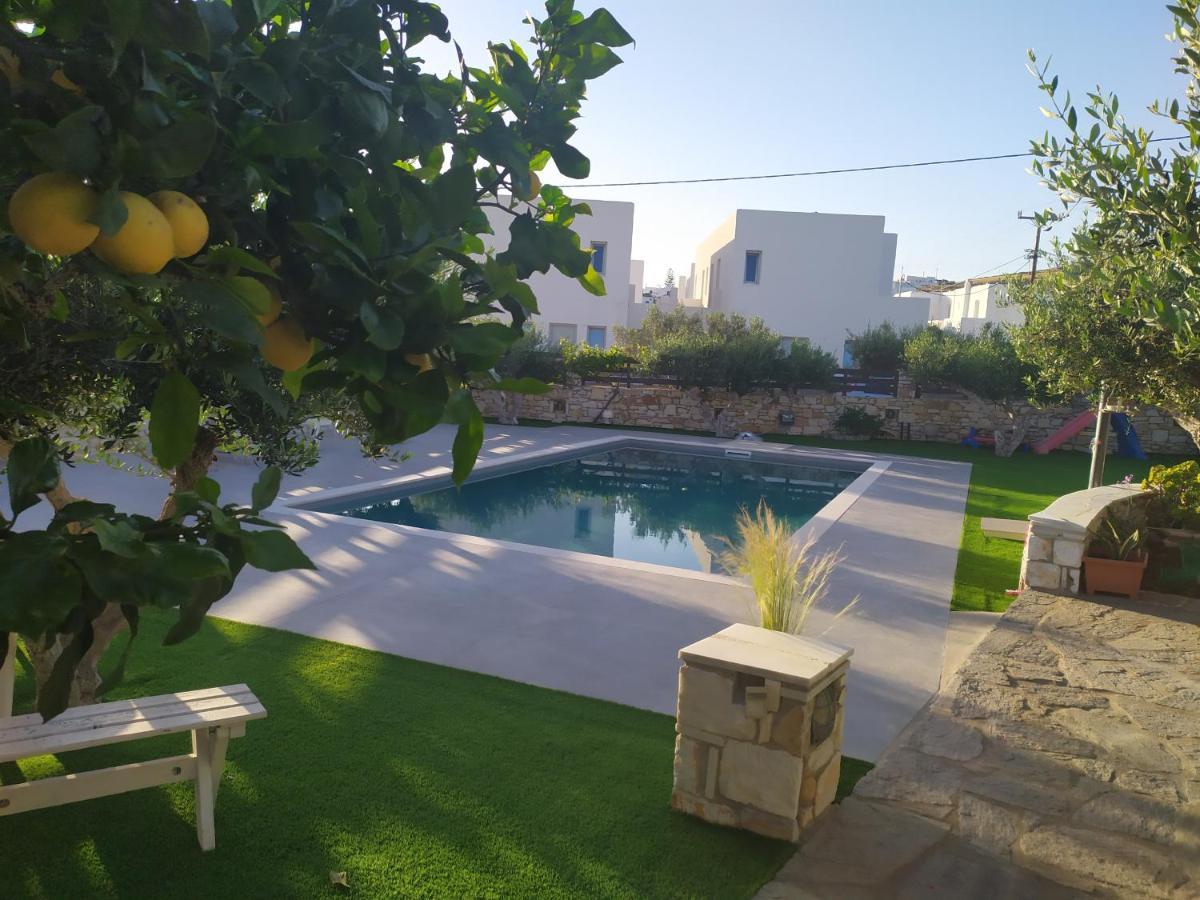 Sunset Studios And Apartments For Adults Over 21 Only Náousa Exterior photo