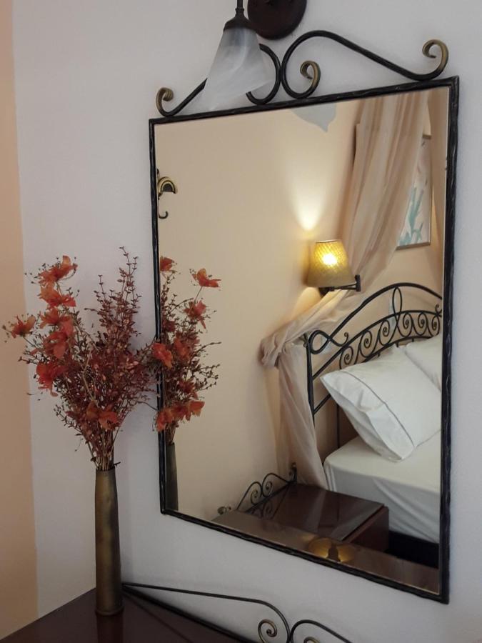 Sunset Studios And Apartments For Adults Over 21 Only Náousa Exterior photo