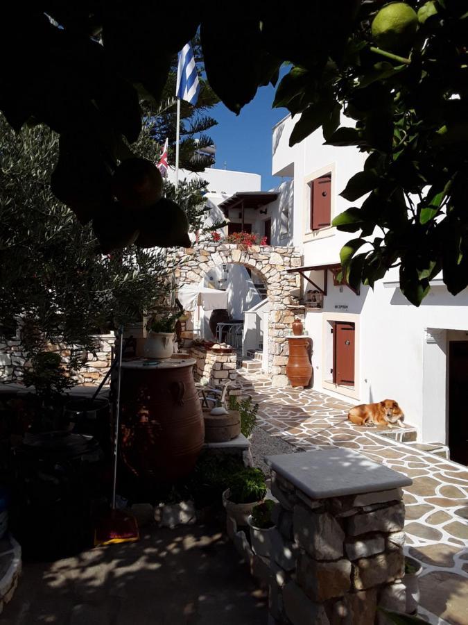 Sunset Studios And Apartments For Adults Over 21 Only Náousa Exterior photo