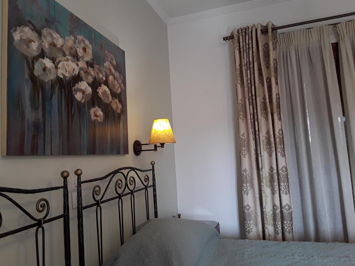 Sunset Studios And Apartments For Adults Over 21 Only Náousa Exterior photo