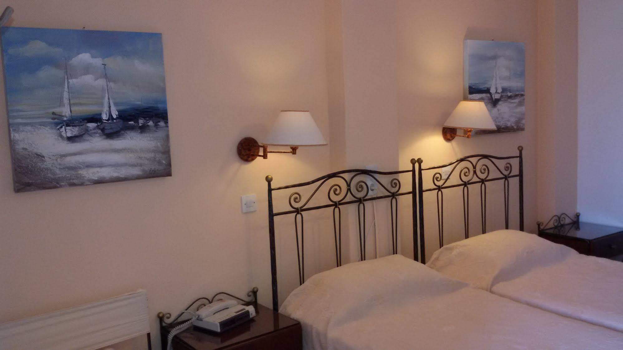 Sunset Studios And Apartments For Adults Over 21 Only Náousa Exterior photo